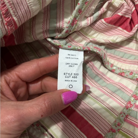 CAbi Women’s Striped Seersucker Blazer. Size 12 - Picture 6 of 6